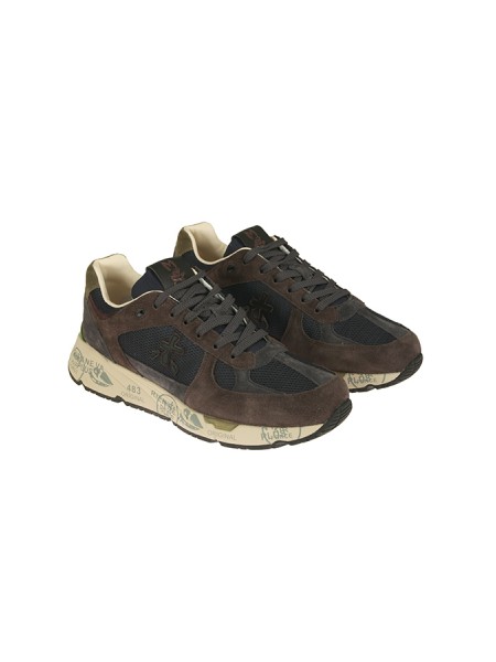 Calzature sneaker realizzata in camoscio e tessuto suola gomma