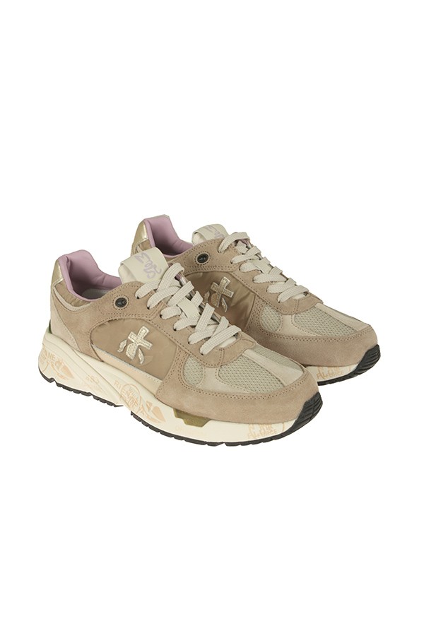 Calzature sneaker realizzata in camoscio e tessuto con inserti in pelle suola gomma