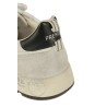 Calzature sneaker realizzata in pelle con dettagli in suede