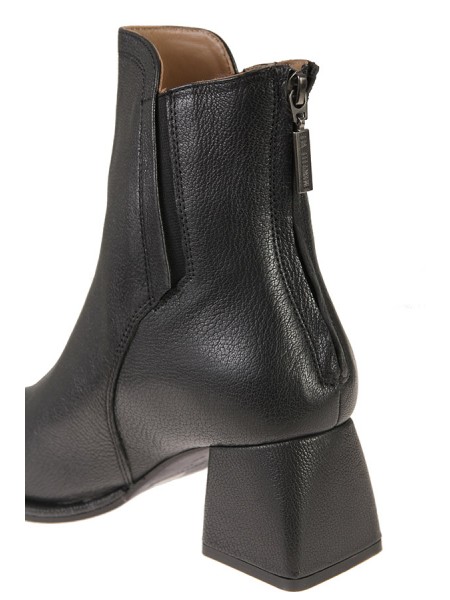 Emanuelle Vee ankle boot Art.422M91210HEL BLACK