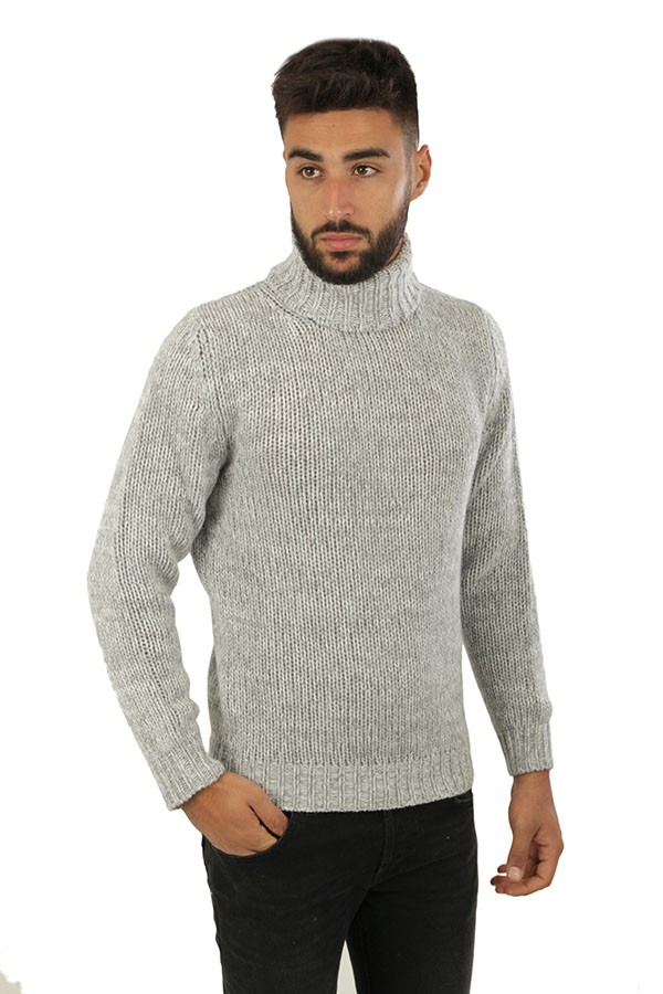 Grey cashmere SUITE 191 turtleneck