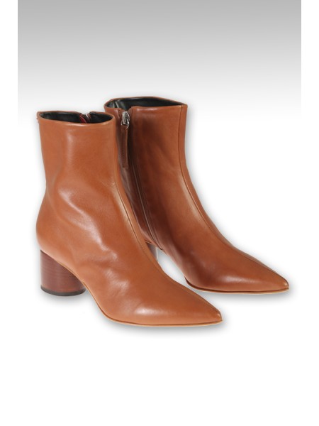 HALMANERA ankle boot in beech-colored leather