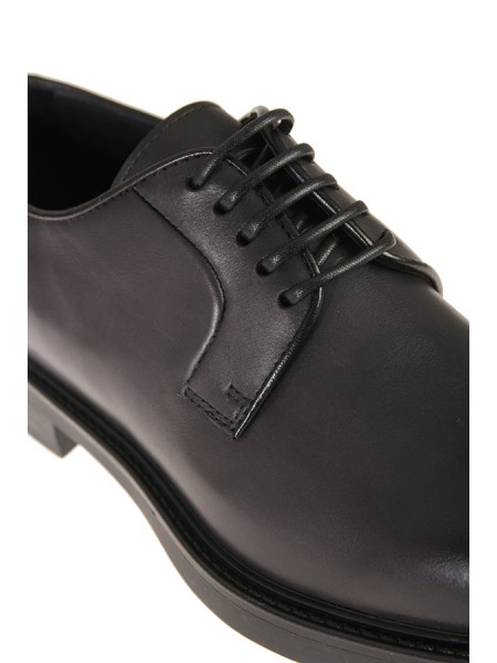 Black derby DOUCAL'S shoe