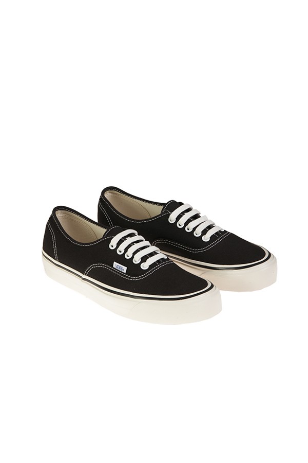 Sneaker VANS Art.VN0A38ENMR21 BLACK