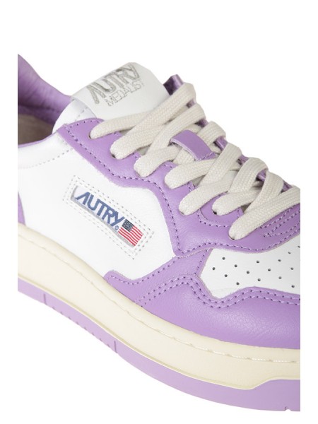 Autry Medalist Low Sneaker White Lilac