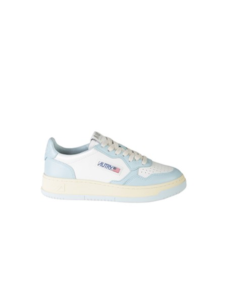 Two-tone AUTRY Medalist Low Sneakers White Light Blue