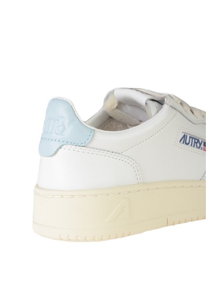 Autry Medalist Low Sneakers White Light Blue