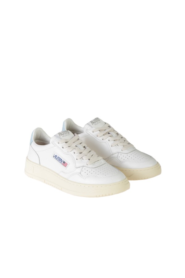 Autry Medalist Low Sneakers White Light Blue