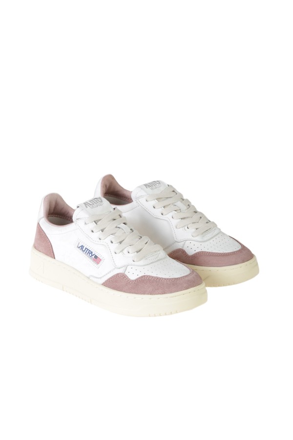 Autry Medalist low Sneakers White Pink