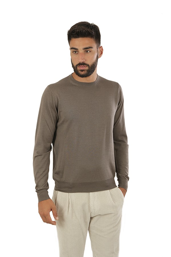 Suite 191 Round Neck Sweater Walnut