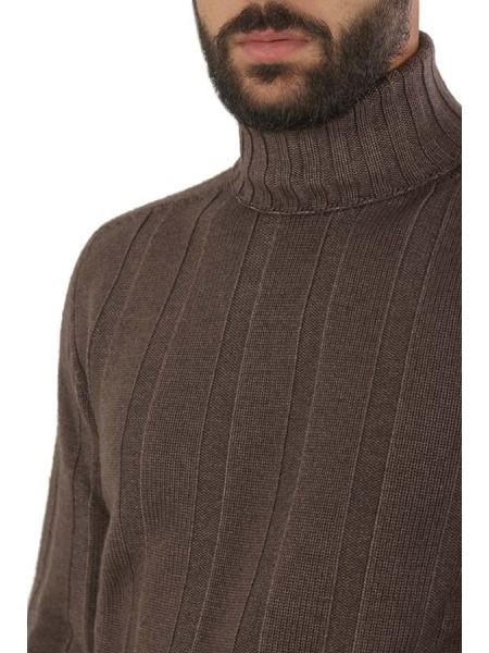 Turtleneck sweater H9/53 Chocolate