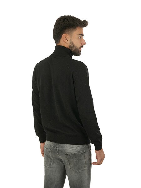 Turtleneck clothing 50%se 50%cas