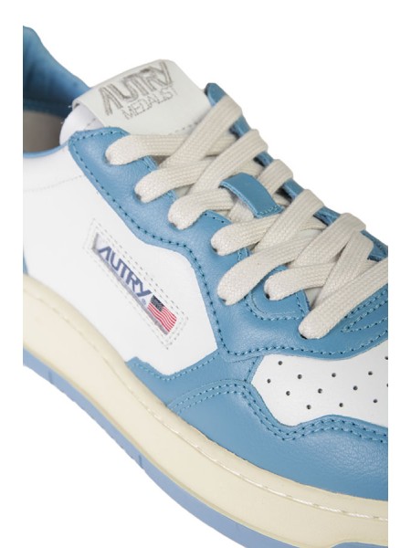 Autry Medalist Low Sneaker White/Light Blue