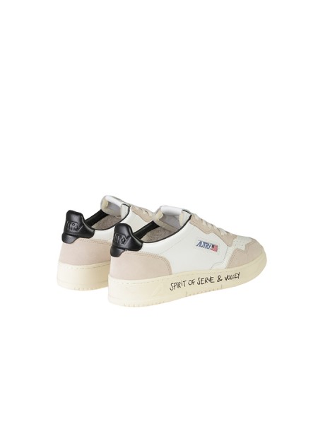 Autry Medalist Low White/Black Sneakers