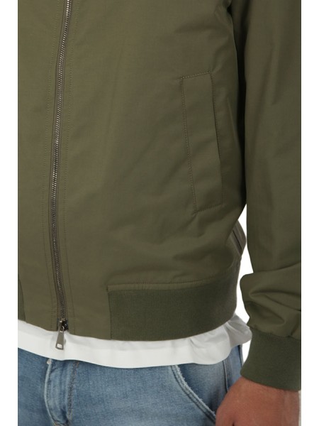 Green water-repellent VALSTAR jacket