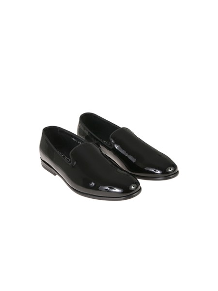 Doucal's moccasin in black patent leather