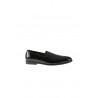 Doucal's moccasin in black patent leather