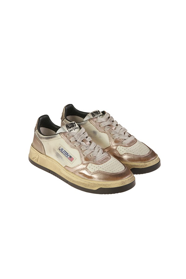 Autry Medalist Low Super Vintage Sneaker In Metallic Rose Leather