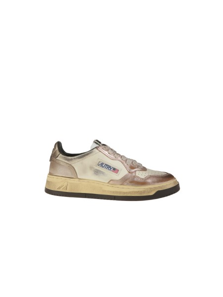 Autry Medalist Low Super Vintage Sneaker In Metallic Rose Leather