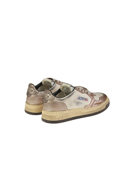 Autry Medalist Low Super Vintage Sneaker In Metallic Rose Leather