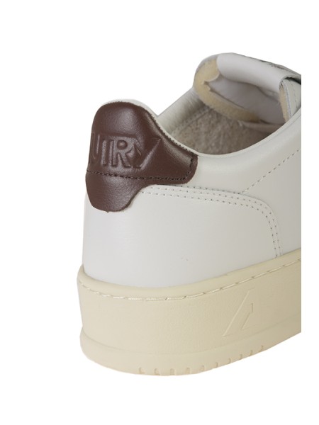 Sneakers Autry dallas low in pelle